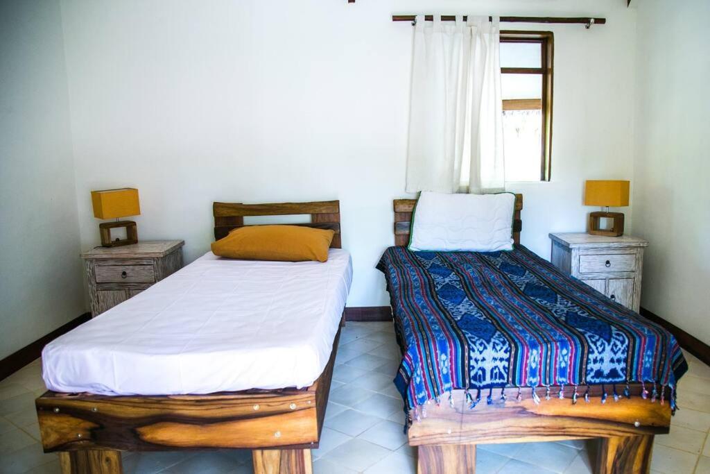 Beach-Front Sumbawa Surf House Lemonga Екстериор снимка