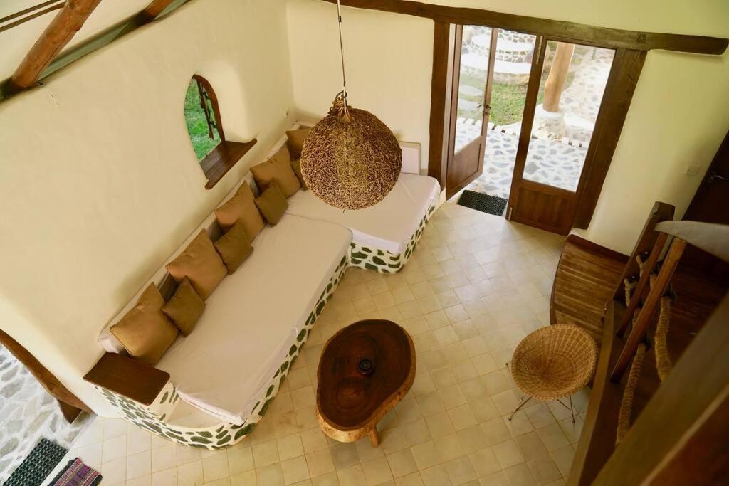 Beach-Front Sumbawa Surf House Lemonga Екстериор снимка