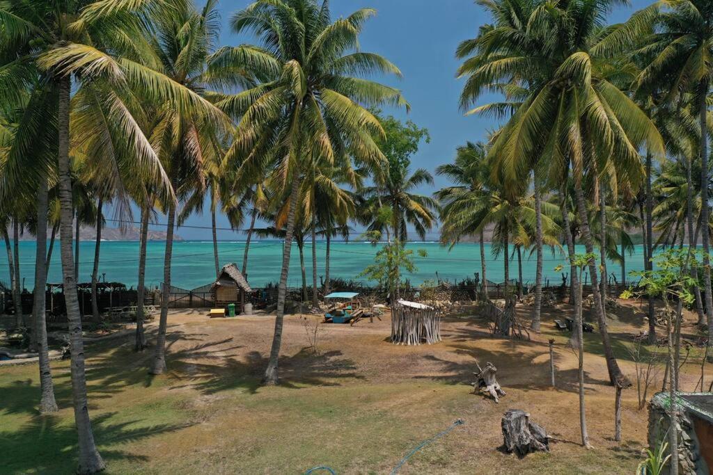 Beach-Front Sumbawa Surf House Lemonga Екстериор снимка