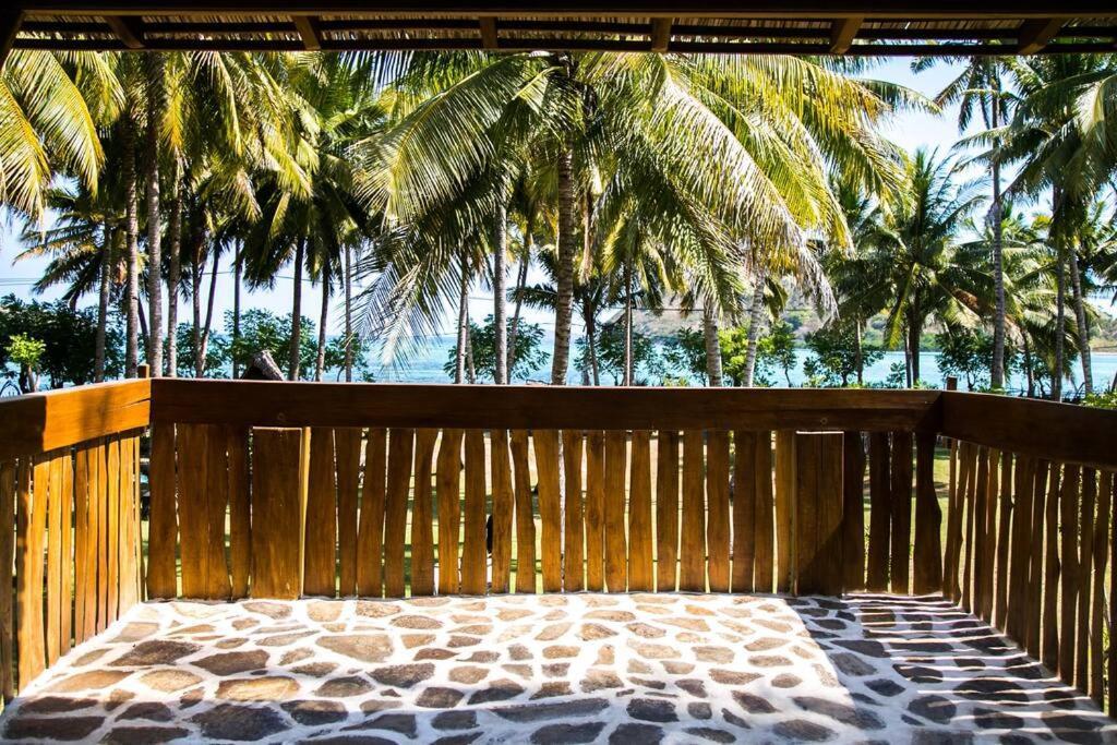 Beach-Front Sumbawa Surf House Lemonga Екстериор снимка